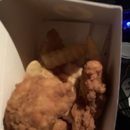 This is $5 kids meal ... barely any fries and they were clearly old smh This is $5 kids meal ... barely any fries and they were clearly old smh