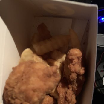 Zaxbys - This is $5 kids meal ... barely any fries and they were clearly old smh - Fast Food Near Me - Columbia, South Carolina Zaxbys - This is $5 kids meal ... barely any fries and they were clearly old smh - Fast Food Near Me - Columbia, South Carolina