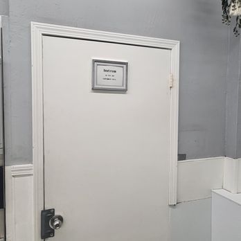 East Market Laundry - Kinda dumb putting a plastic thing so people can't use the restroom when no one is here to open it. - Laundromat Near Me - Daly City, California East Market Laundry - Kinda dumb putting a plastic thing so people can't use the restroom when no one is here to open it. - Laundromat Near Me - Daly City, California