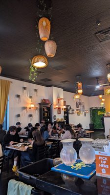 Flamin' Thai & Sushi Northeast by null
