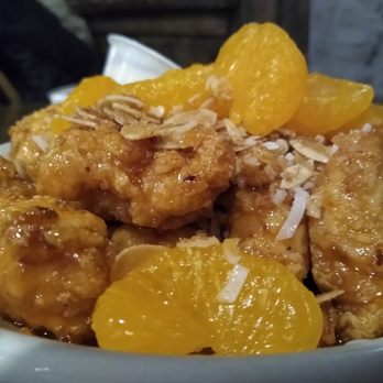 Luckie's Barn & Grill - Island Bomb - Bars Near Me - Oregon, Ohio