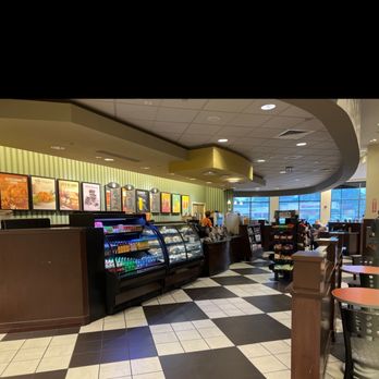 Barnes & Noble Booksellers - Starbucks at B&N - Bookstores Near Me - Edison, New Jersey