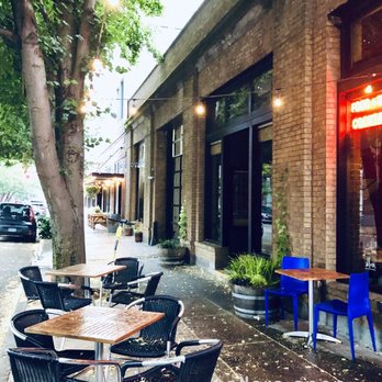 Allora - Outdoor Dining - Italian Near Me - Portland, Oregon