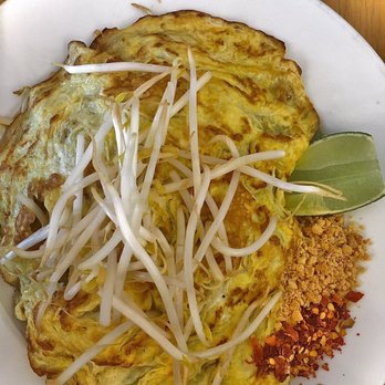 Kapunka - Pad thaï kraï (poulet) - Thai Near Me - Paris, 75