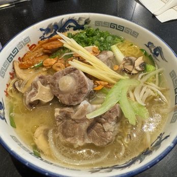 Ramen Nakamura - Oxtail Ramen - Ramen Near Me - Honolulu, Hawaii