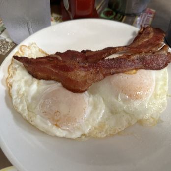 Sax's Joint - Eggs and bacon - Breakfast & Brunch Near Me - Petaluma, California Sax's Joint - Eggs and bacon - Breakfast & Brunch Near Me - Petaluma, California