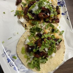 Lupita Latinos'Market - Al Pastor tacos