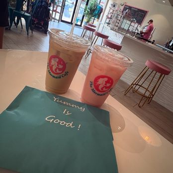 The Mermaid Cafe - La la Latte and The Mermaid Splash drink beats - Bakeries Near Me - San Antonio, Texas
