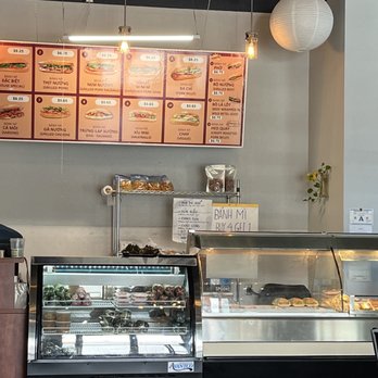 Dan Han - the inside of a restaurant with a display of food - Vietnamese Near Me - Las Vegas, Nevada Dan Han - the inside of a restaurant with a display of food - Vietnamese Near Me - Las Vegas, Nevada