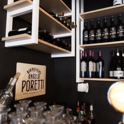 La Cucina - Notre cave de vins italiens, notre bière italienne pression : la Poretti, légère et rafraichissante.