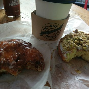 Do-Rite Donuts & Chicken - Donuts Near Me - Chicago, Illinois