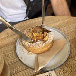 Apple Pocket