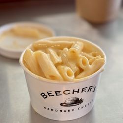 Beecher's Handmade Cheese - World's Best Mac and Cheese Small