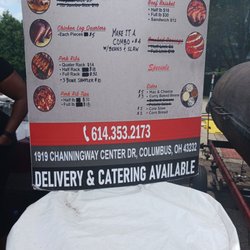 Tennessee Pit BBQ - Charging more than what the price they had on their generic menu at the Jazz Ribfest. Price gouging taking advantage of customers.