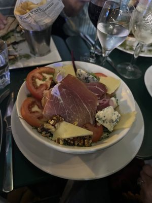 Photo of Le Marché - Paris, 75, FR. Market salad with shaved ham, walnuts, Roquefort hunks and fresh vegetablws