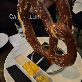 Prato 850 - Giant Pretzel - Gastropubs Near Me - Commack, New York Prato 850 - Giant Pretzel - Gastropubs Near Me - Commack, New York