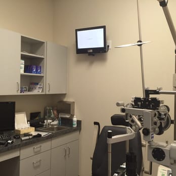 Nut Tree Optometry - Eye exam room. Dr. Kabir is very thorough and takes great care of each of his patients - Optometrists Near Me - Vacaville, California Nut Tree Optometry - Eye exam room. Dr. Kabir is very thorough and takes great care of each of his patients - Optometrists Near Me - Vacaville, California