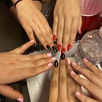 EssCee Mobile Nails - 2 manis, a fill, and two full sets! - Nail Technicians Near Me EssCee Mobile Nails - 2 manis, a fill, and two full sets! - Nail Technicians Near Me