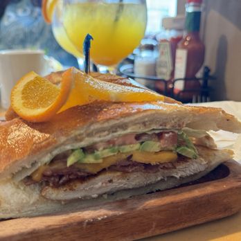 Cheff Che Cafe & Bar - California Sandwich - Empanadas Near Me - San Jose, California
