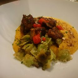 Le Tocké - Presa de porc mariné, purée de Butternut et ravioles sautées