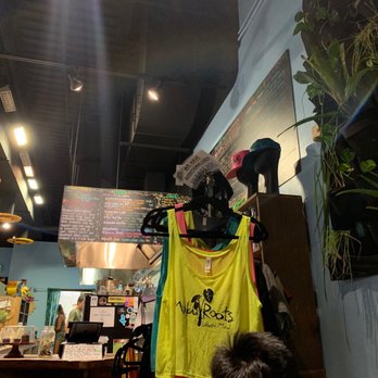 Moku Roots - Restaurant - Vegan Near Me - Kula, Hawaii
