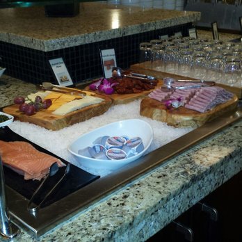 Hilton Atlanta - Breakfast buffet - Hotels Near Me - Atlanta, Georgia Hilton Atlanta - Breakfast buffet - Hotels Near Me - Atlanta, Georgia