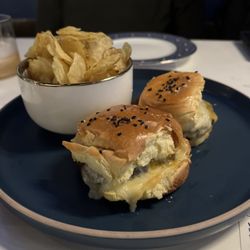 Capri Columbus - Sliders
