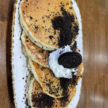Hill Street Cafe by Lorus - Oreo Pancakes (4) - Breakfast & Brunch Near Me - Ventura, California