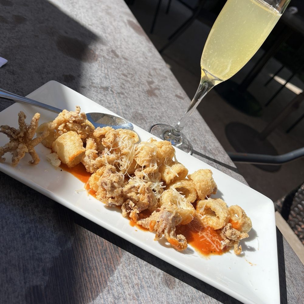 Pub Republic - Cajun Fried Calamari - Gastropubs Near Me - Petaluma, California Pub Republic - Cajun Fried Calamari - Gastropubs Near Me - Petaluma, California