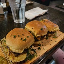 Stallones - 3 mini burgers for my daughter