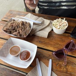 Follow Yer Nose BBQ - Pulled Pork and Cole Slaw