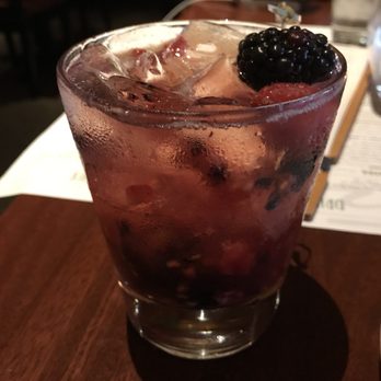 Seasons 52 - berry cocktail - New American Near Me - Princeton, New Jersey Seasons 52 - berry cocktail - New American Near Me - Princeton, New Jersey