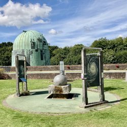 Observatory Science Centre - Observatory and geological garden