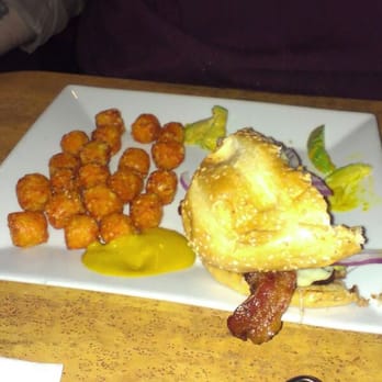 Bomas Bar & Grill - Avocado bacon cheeseburger w/sweet potato tots - American Near Me - Las Vegas, Nevada Bomas Bar & Grill - Avocado bacon cheeseburger w/sweet potato tots - American Near Me - Las Vegas, Nevada