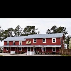 Luck's Tavern