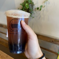 Boba Tea House - Passion Fruit Black Tea with Boba