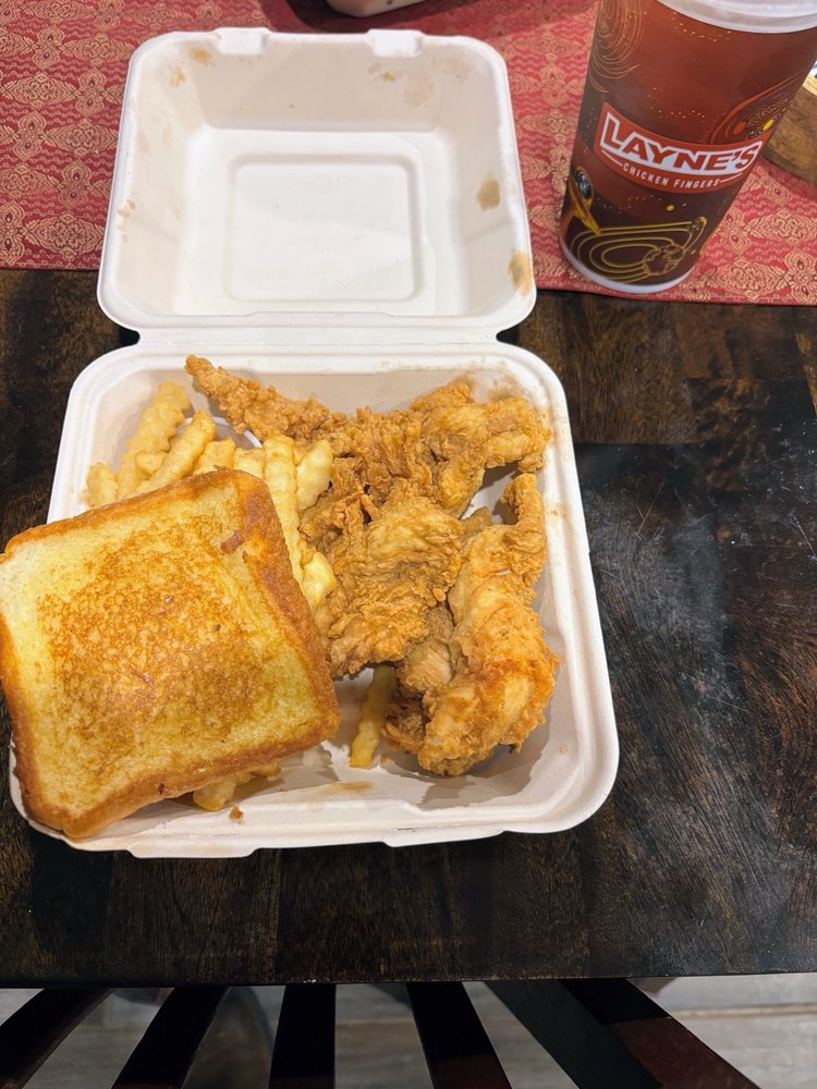 Layne’s Chicken Fingers Logo