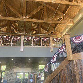 Echo Bluff State Park Lodge - Lobby - Hotels Near Me - Eminence, Missouri