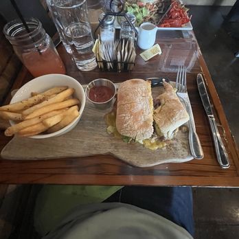 The Creamery Downtown - Ultimate Brunch Burger - Cafes Near Me - Green Bay, Wisconsin
