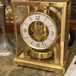Southwest Museum of Clocks and Watches - A clock that runs on Ethylene Chloride gas