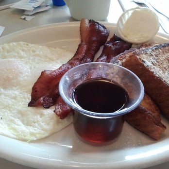Village Cafe - 2+2+2 [eggs, bacon and french toast] - American Near Me - Long Beach, California