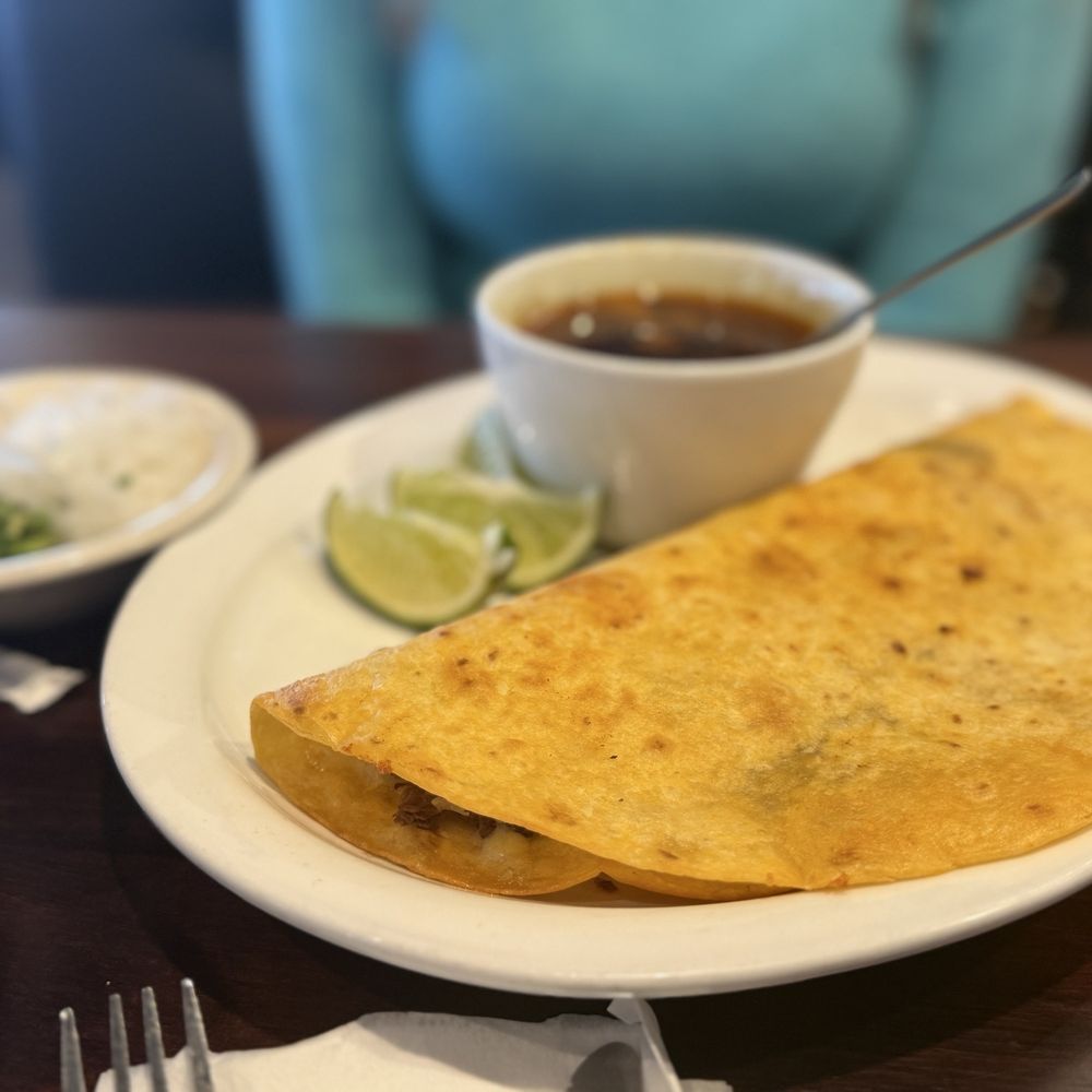 Quesa birria was amazing Quesa birria was amazing