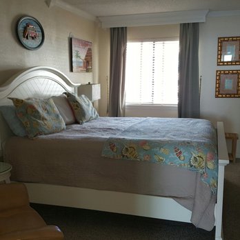 Carolina Winds - Bedroom in the king suite super comfy pillowtop - Hotels Near Me - Myrtle Beach, South Carolina