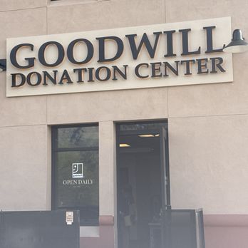 Goodwill - N Kolb rd s sunrise & bashas west side in rear of complex donation only w help - Donation Center Near Me - Tucson, Arizona Goodwill - N Kolb rd s sunrise & bashas west side in rear of complex donation only w help - Donation Center Near Me - Tucson, Arizona
