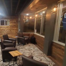 Lanco Smokes - The front Lounge with a panoramic street view!