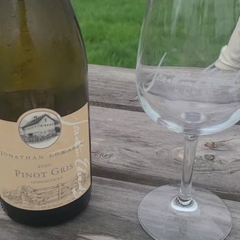 Jonathan Edwards Winery - Wineries Near Me - North Stonington, Connecticut Jonathan Edwards Winery - Wineries Near Me - North Stonington, Connecticut