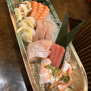Shen Sushi - Sushi Bars Near Me - Burnaby, British Columbia