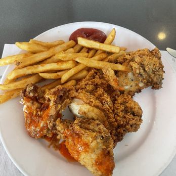 Metro Cafe Diner - Fried chicken and fries - Diners Near Me - Stone Mountain, Georgia Metro Cafe Diner - Fried chicken and fries - Diners Near Me - Stone Mountain, Georgia