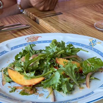 Odd Duck - Peach Salad with Kimchi Dressing - American Near Me - Austin, Texas Odd Duck - Peach Salad with Kimchi Dressing - American Near Me - Austin, Texas