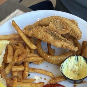 The Butler - Perch plate - American Near Me - Saugatuck, Michigan